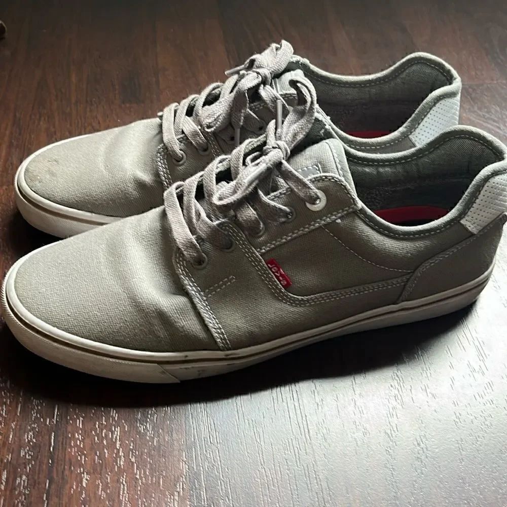 Levi’s sneakers